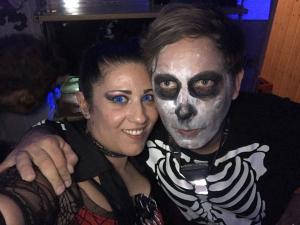 2017 11 01 01 51 24 Halloween-Party